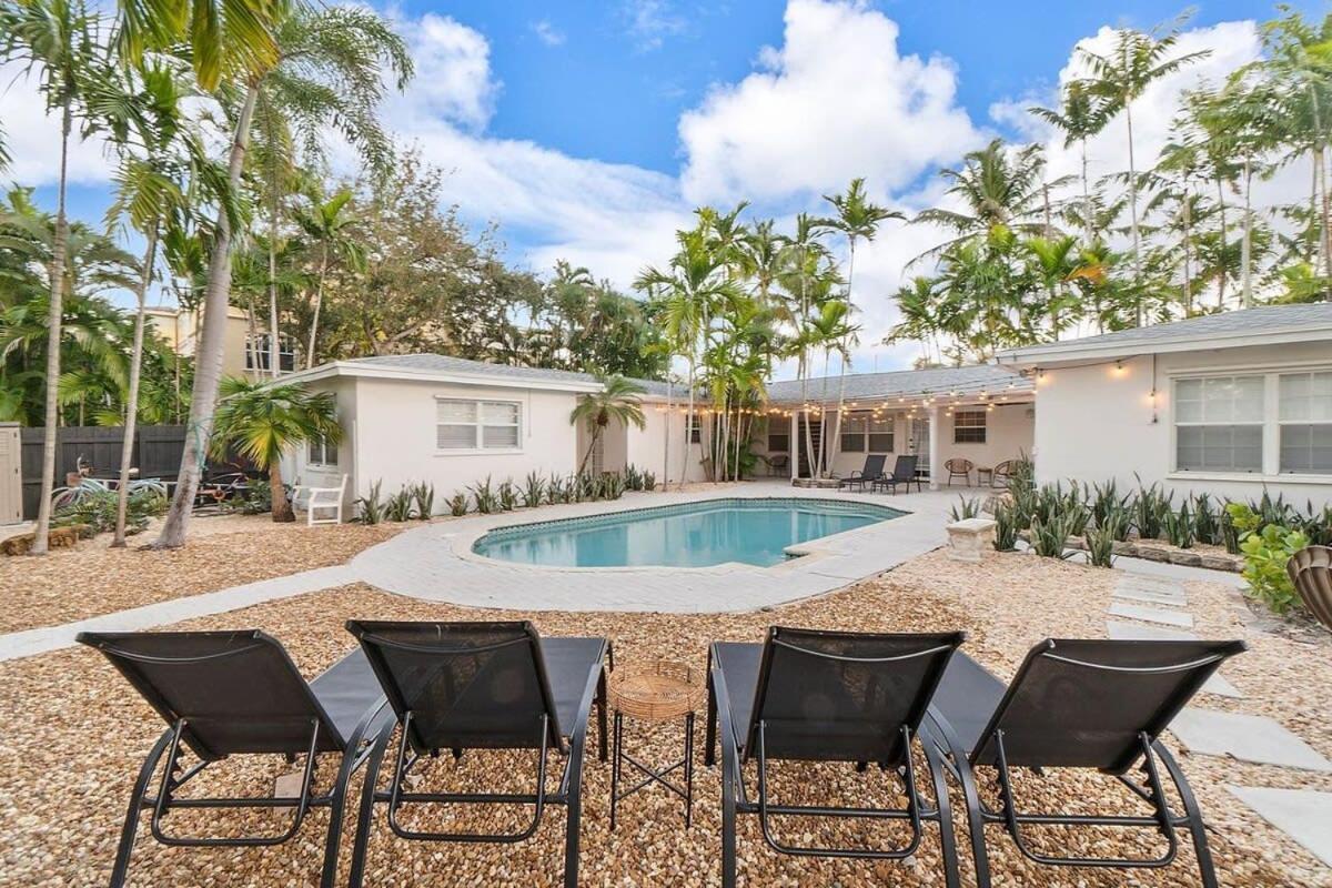 Walk To Las Olas Banyan Room Palm Paradise Inn Fort Lauderdale Exterior photo